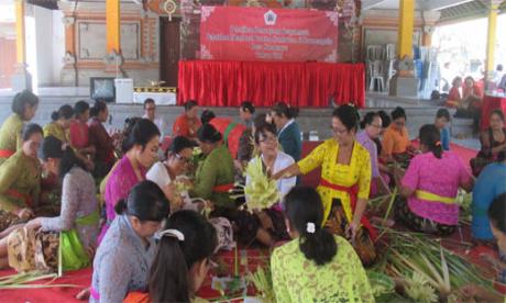 Kegiatan Pelatihan Membuat Banten 