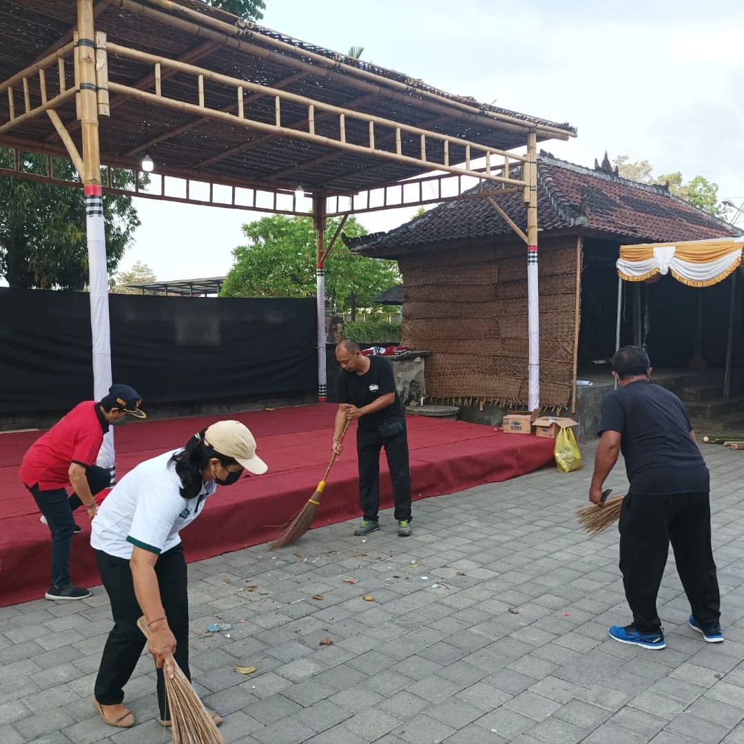 Kegiatan Jumat Bersih