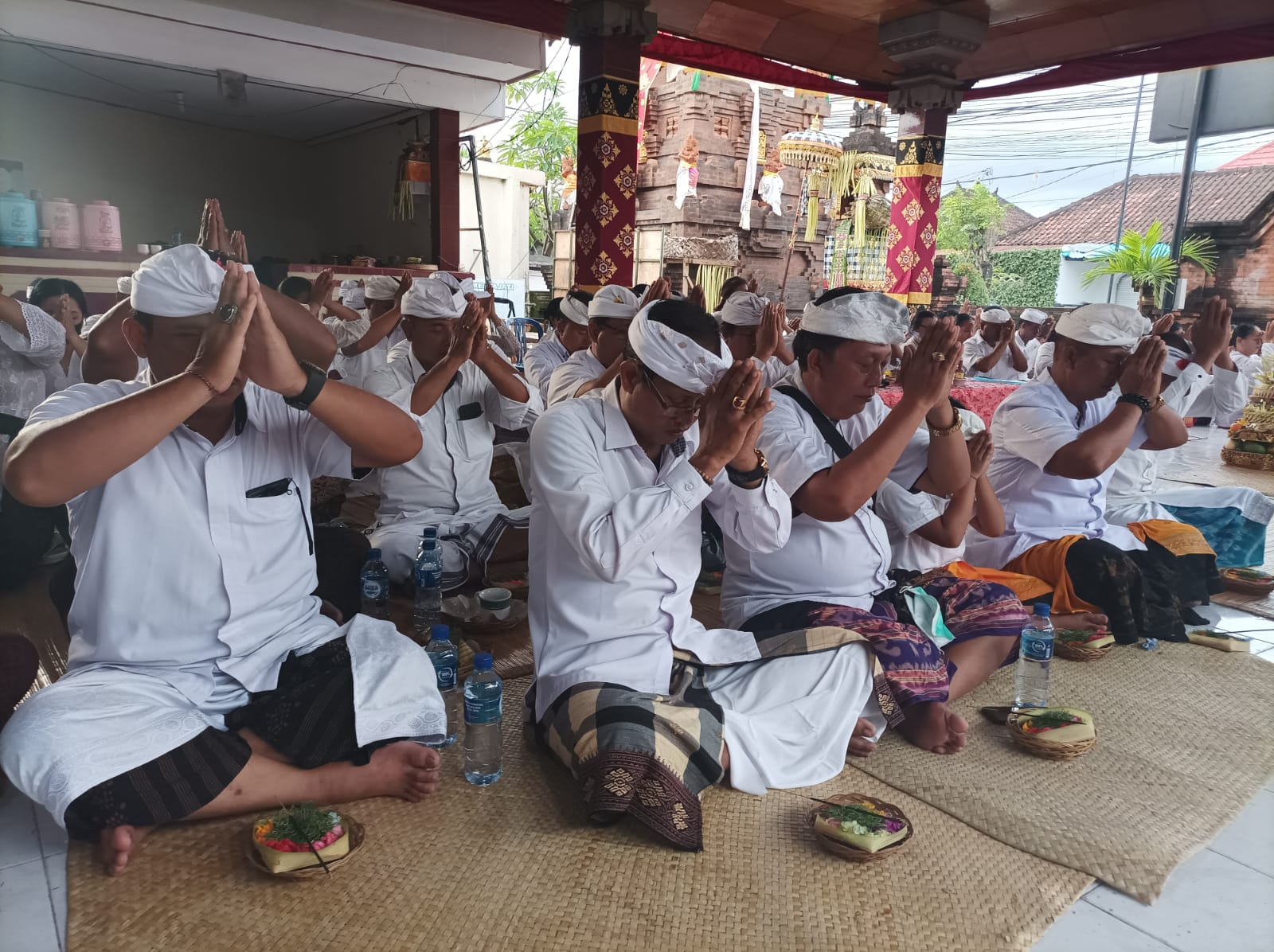 Ngaturang Pewiletan ring Piodalan Pura Begawan Penyarikan Banjar Dukuh Mertajati