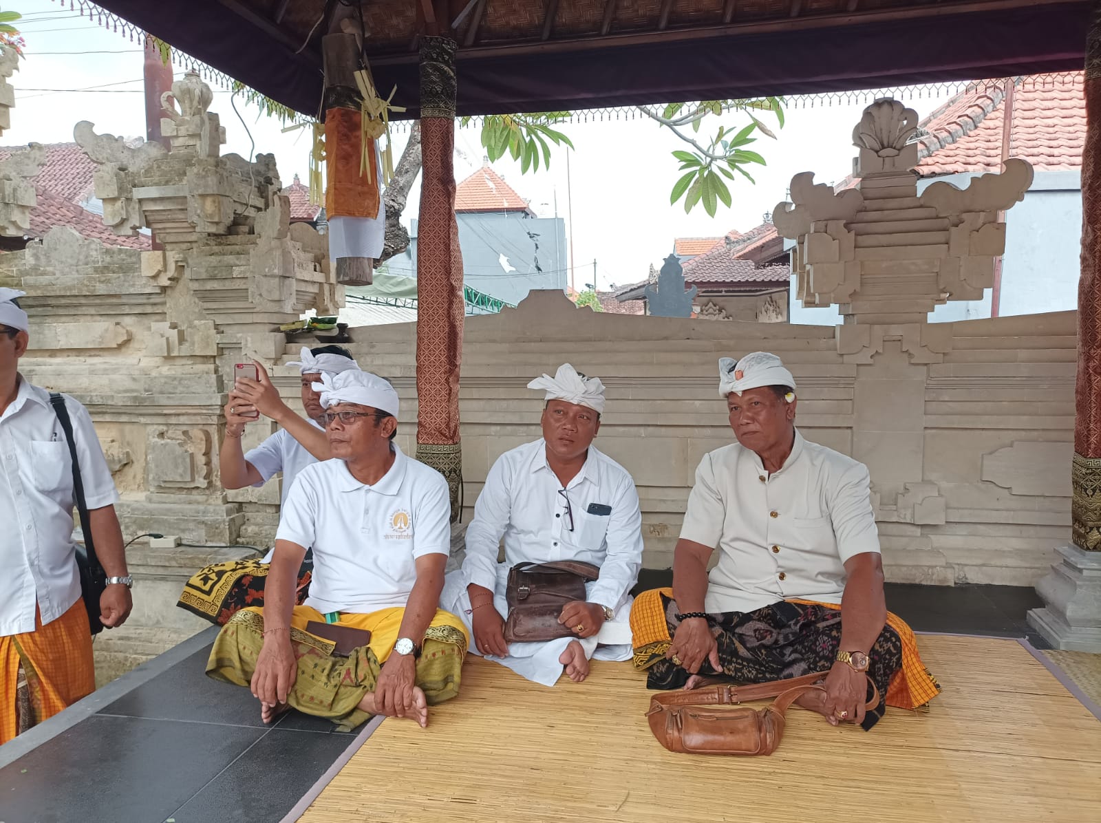 Ngaturang Pewiletan ring Pura Parerepan Samuan Tiga Desa Adat Sidakarya