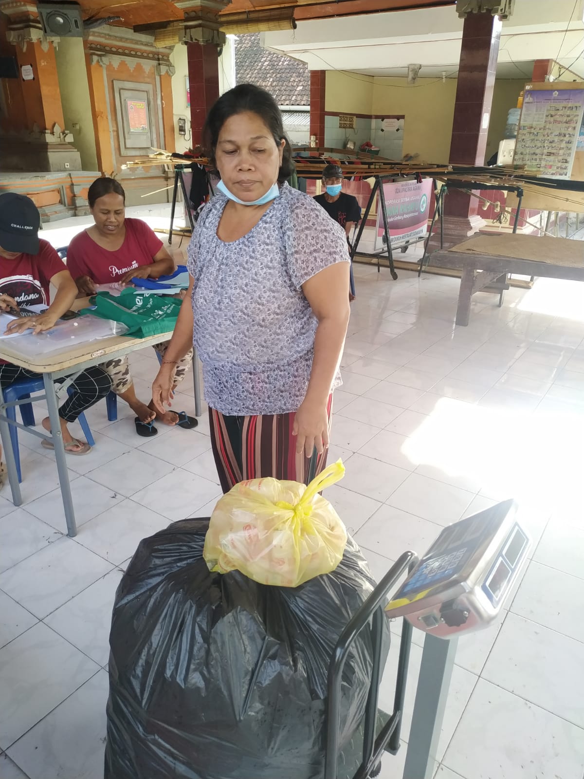 Kegiatan Bank Sampah di Dusun Dukuh Mertajati