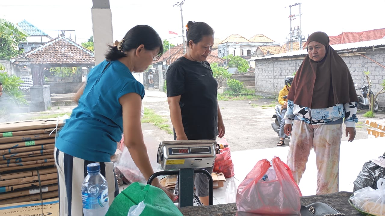 KEGIATAN BANK SAMPAH DI DUSUN KERTA DALEM