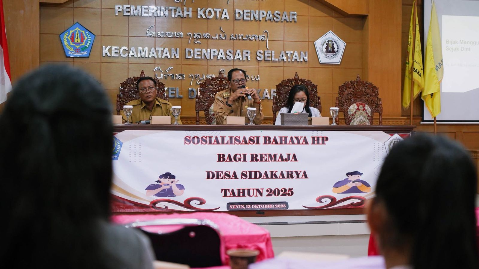Kegiatan Sosialisasi Bahaya HP Bagi Remaja Desa Sidakarya 