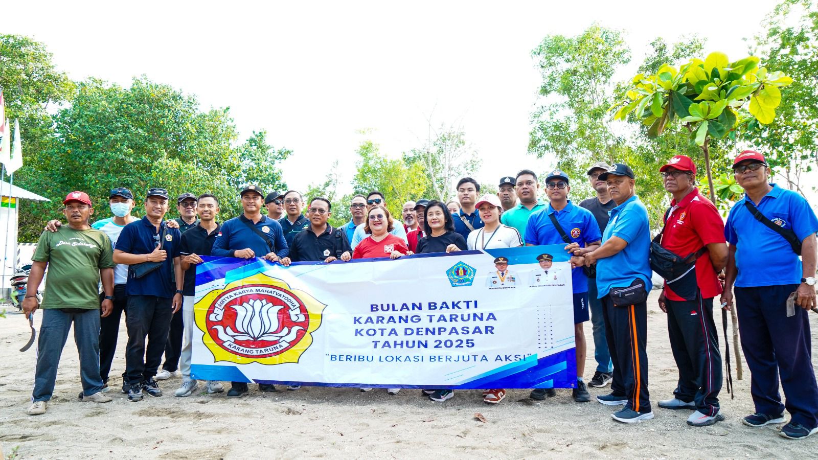 Penanaman Pohon Dalam Rangka Bulan Bakti Karang Taruna Kota Denpasar 