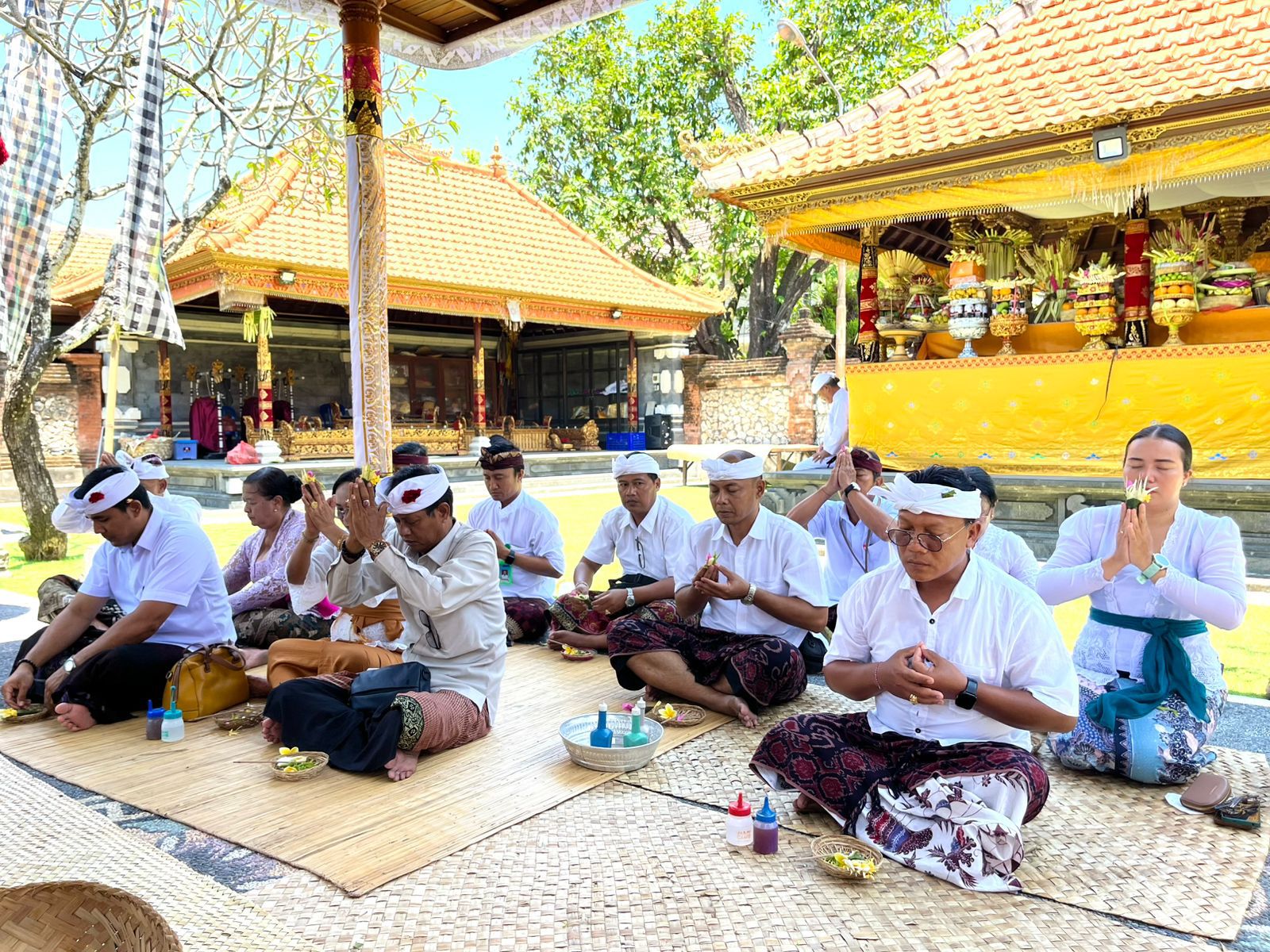 Ngaturang Pawiletan kelanturang antuk matur sembah pangubakti ring Pujawali Pura Kahyangan Sakti Suwung Kangin