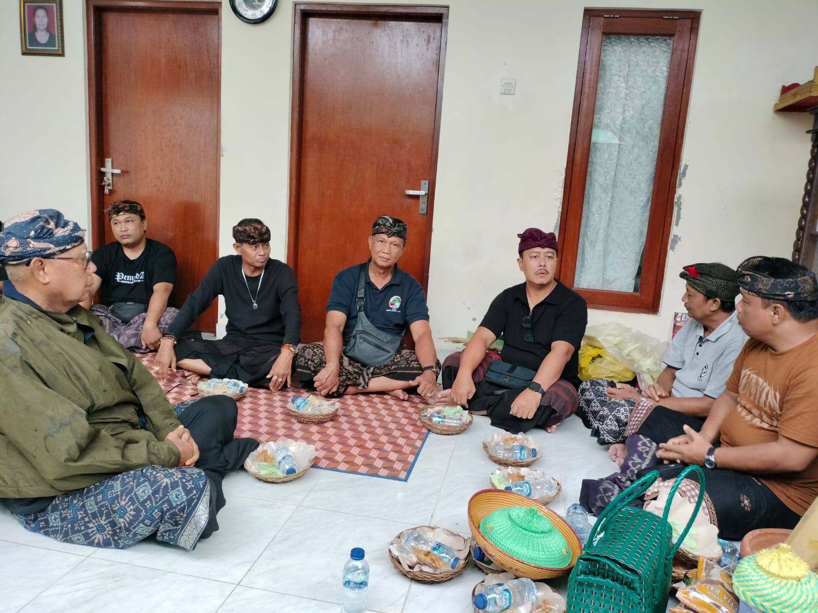 Melayat ke Rumah Duka Alm. Nyoman Mester