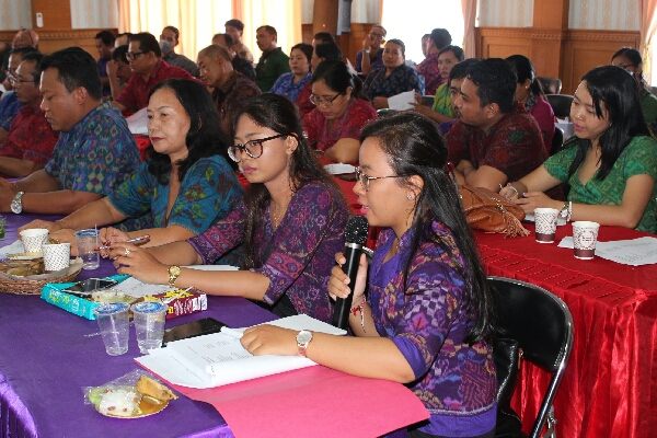  Musyawarah Desa PertanggungJawaban Semester I Bumdes Sari Amreta Sudha , Pembahasan dan Penetapan Perdes Kewenangan Hak asal usul dan lokal berskala Desa Sidakarya 
