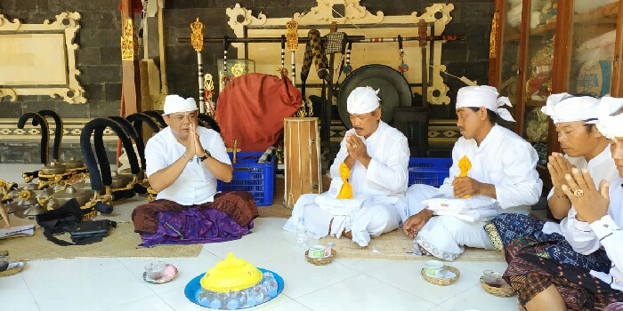 Mewilet ring Pura Dalem Petasikan