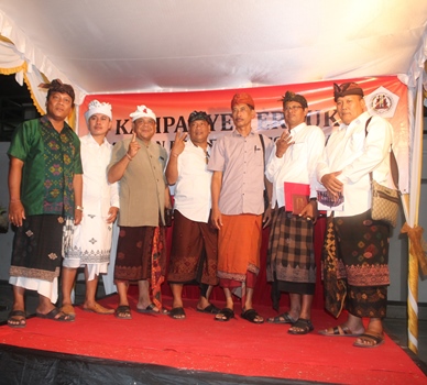 Kampanye terbuka bersama calon Perbekel Desa Sidakarya Tahun 2019 - 2025