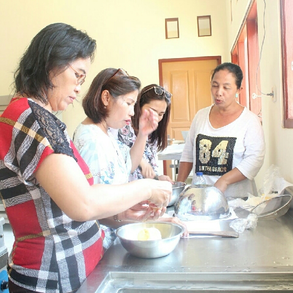 Kegiatan Pelatihan Membuat Kue Desa Sidakarya Tahun 2019