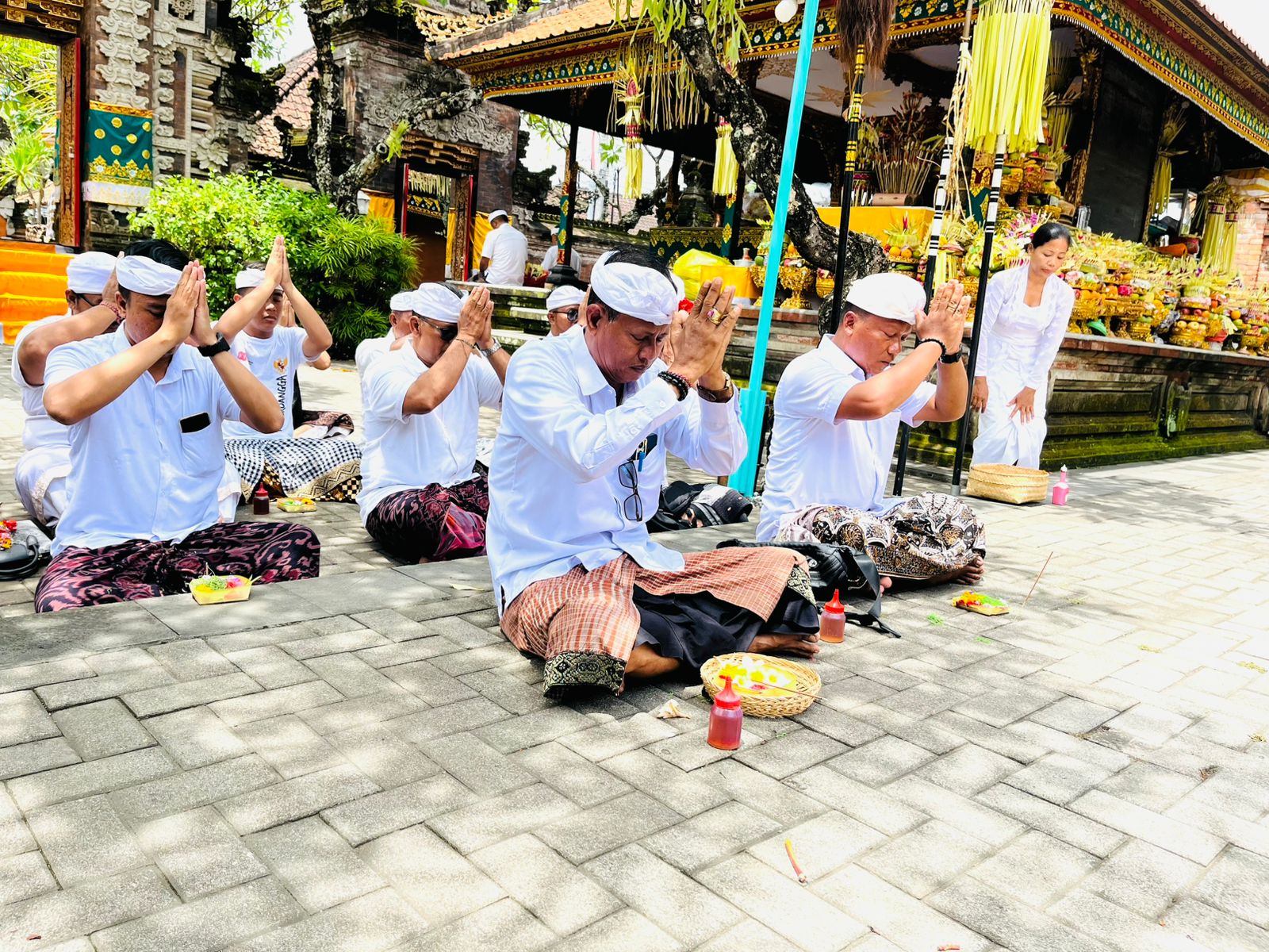  Ngaturang Pawiletan kelanturang antuk matur sembah pangubakti ring Pujawali Pura Dalem Sudha