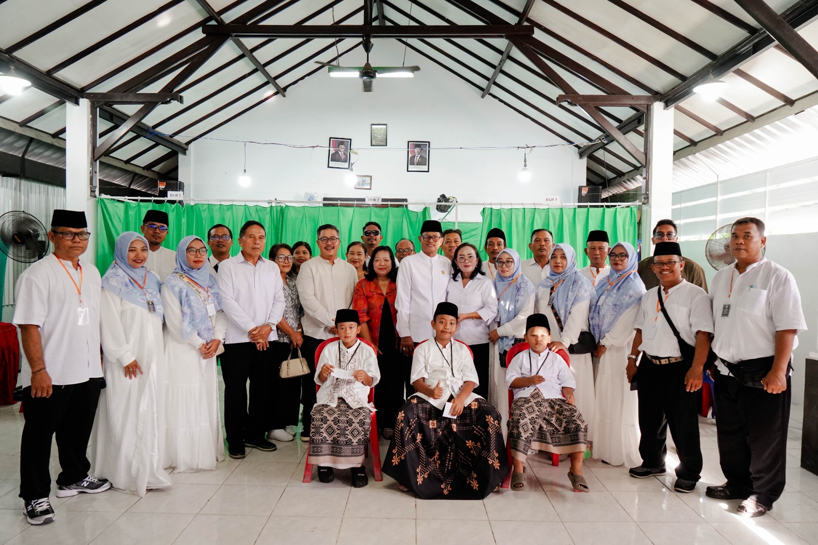 Walimatul Khitan/Sunatan Masal yang berlokasi di Balai Kelompok Karya Damai Dusun Graha Santi