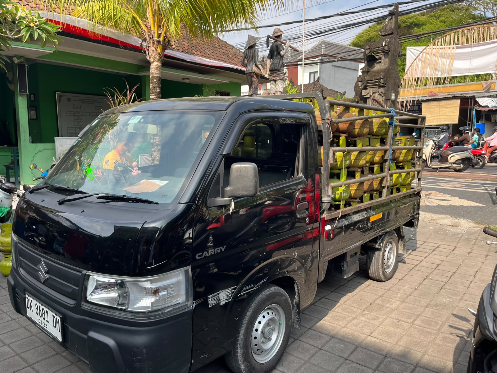 PASAR MURAH GAS LPG 3 KG DI DESA SIDAKARYA 